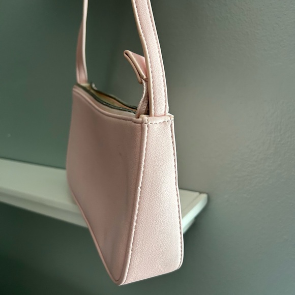 Brandy Melville Small Baby Pink Handbag - Picture 2 of 10
